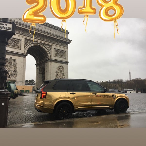 Foto tomada en Renaissance Paris Arc de Triomphe Hotel  por Kathy D. el 1/1/2018