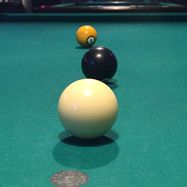 Снимок сделан в Break Bar &amp; Billiards пользователем Beth B. 11/2/2015