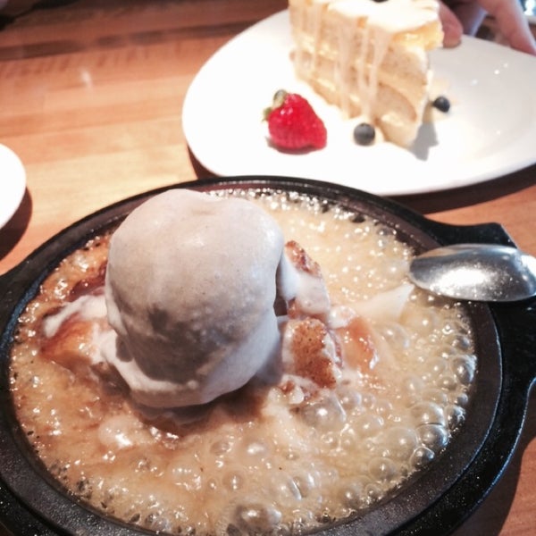 Skip the real food and go right to dessert. The Apple Pie and Tres Leches cake is SOOOO good.