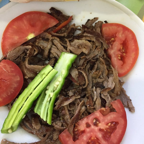 Çamlık Et Lokantası Karliktepe'de Restoran