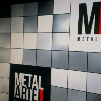รูปภาพถ่ายที่ Metal Artel - dizaina darbnīca โดย Niks B. เมื่อ 2/14/2013