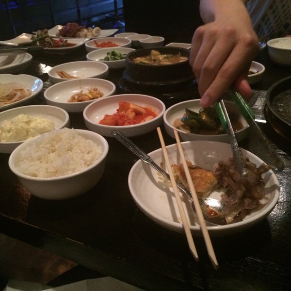 Foto diambil di Tozi Korean B.B.Q. Restaurant oleh Winnie H. pada 5/12/2014