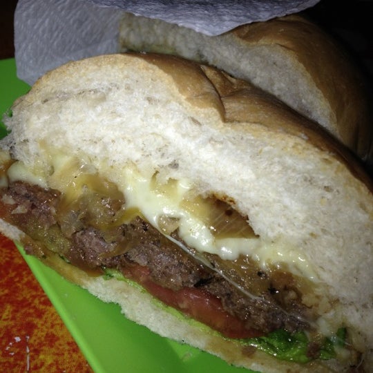 Photo taken at Hamburgueria Burger &amp; Co. by Roberta C. on 11/25/2012