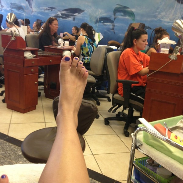 Vina Nails & Spa 4 tips