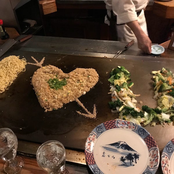 4/19/2018にPoOhがMt. Fuji Japanese Steak Houseで撮った写真