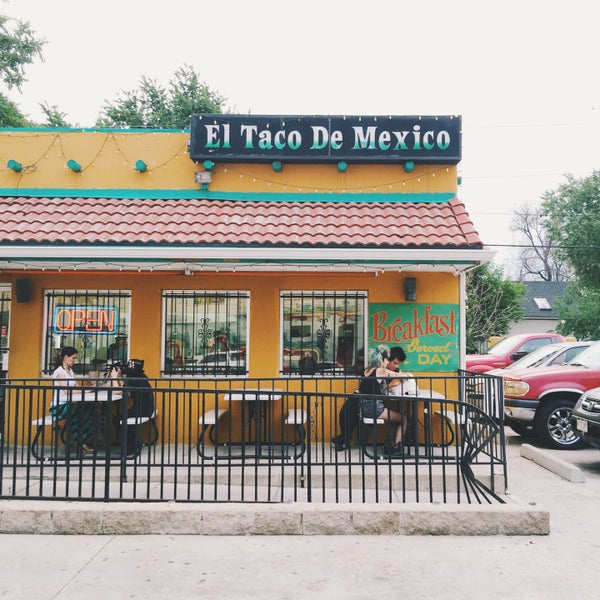 6/25/2016 tarihinde Heather M.ziyaretçi tarafından El Taco De Mexico'de çekilen fotoğraf