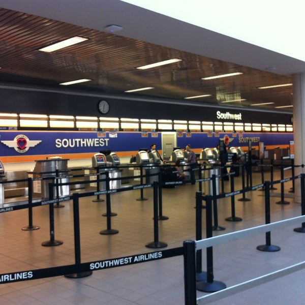 Southwest Airlines Counter - Airport Service in Los Angeles