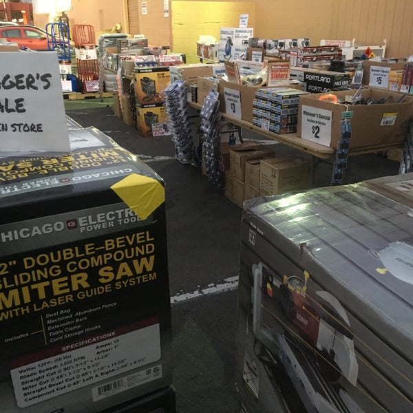 Harbor Freight Tools El Cajon'da Hırdavat Mağazası