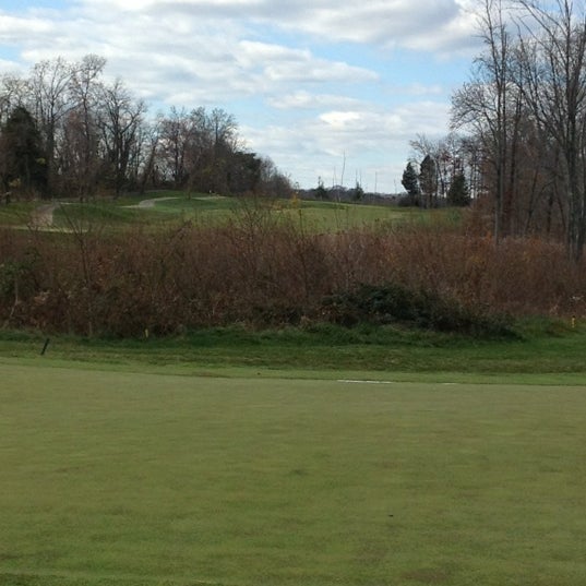 Foto diambil di The Osprey&#39;s Golf Club oleh Masayo C. pada 11/24/2012