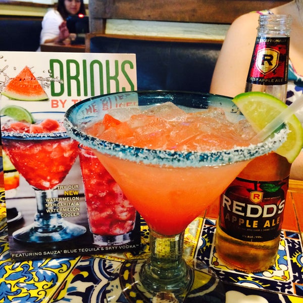 Photo taken at Chili&#39;s Grill &amp; Bar by Liz J. on 5/23/2015