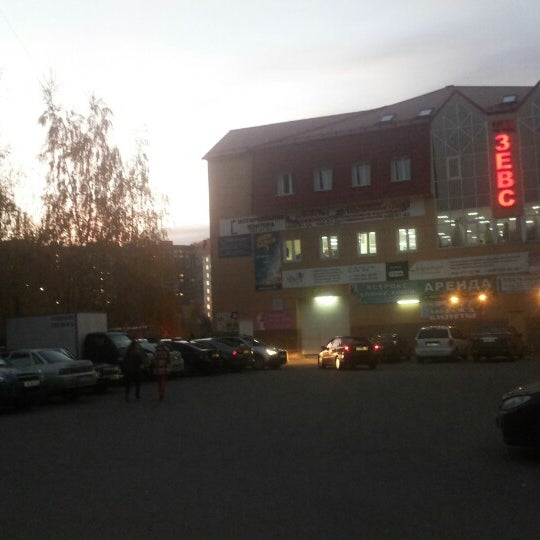 Всесезонный горнолыжный комплекс «снежком». Павшинская пойма ночью. Красногорск инди. Подмосковный бульвар 4. Мерлушкина 1 красногорск.