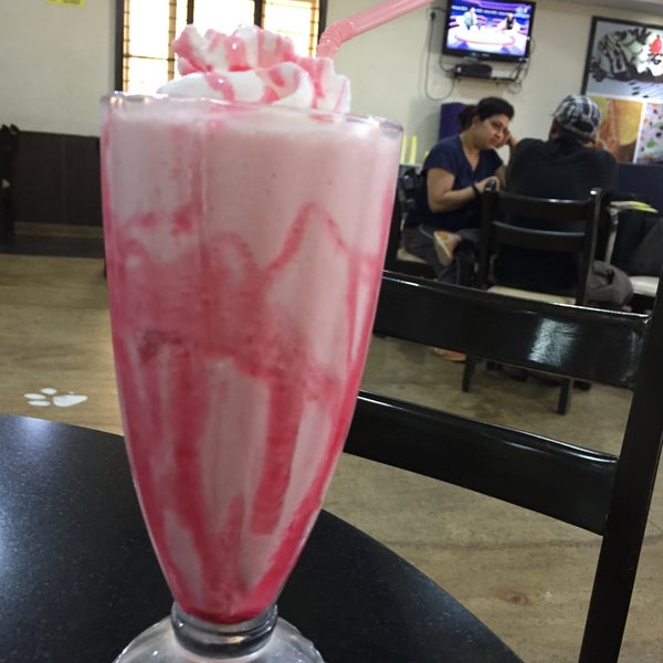 Polar Bear Ice Cream Parlor in Bangalore