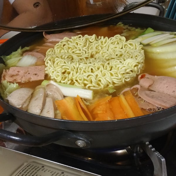 Das Foto wurde bei Jjang Korean Noodle &amp; Grill von rais am 8/7/2016 aufgenommen