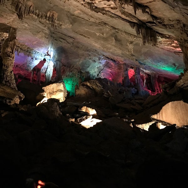 10/21/2016에 An S.님이 Penn&#39;s Cave에서 찍은 사진