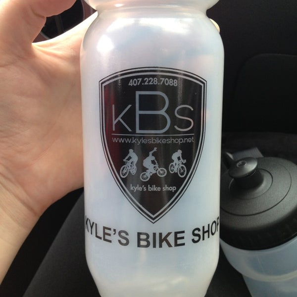Foto tirada no(a) Kyle&#39;s Bike Shop por Kate J. em 7/19/2013
