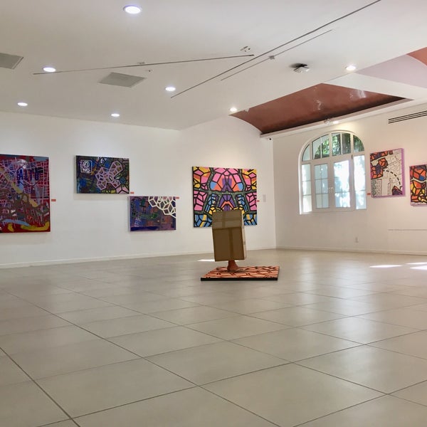 Photo taken at Galería Casa Lamm by Dyan on 4/2/2019