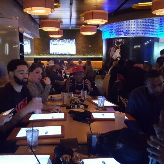 Photo taken at KD&#39;s Kevin Durant&#39;s Restaurant by Terrence B. on 2/28/2016