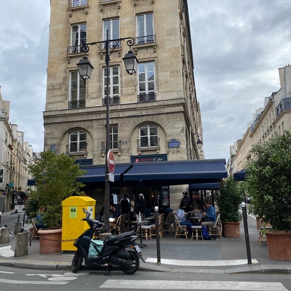 Photo taken at BREIZH Café Odéon | La Crêpe Autrement by Ozge D. on 8/29/2021