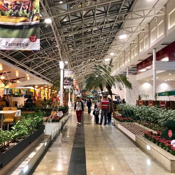 Das Foto wurde bei Shopping Estação von Gil F. am 8/9/2017 aufgenommen