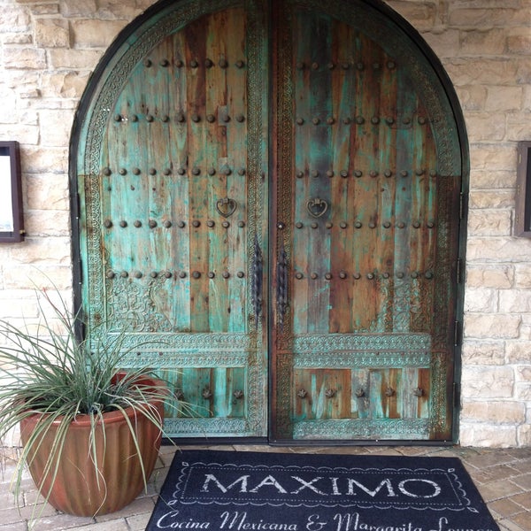 4/15/2013 tarihinde Jeff H.ziyaretçi tarafından Maximo Cocina Mexicana &amp; Margarita Lounge'de çekilen fotoğraf