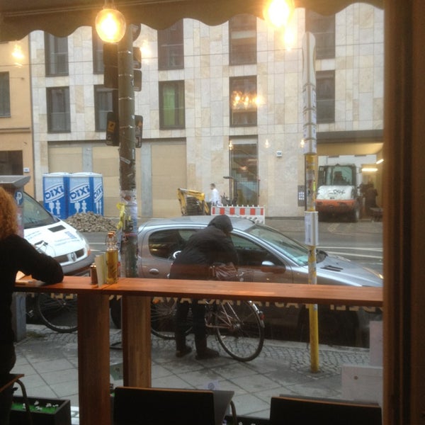 12/19/2012にJose M.がNOODELI - Pasta Take Awayで撮った写真