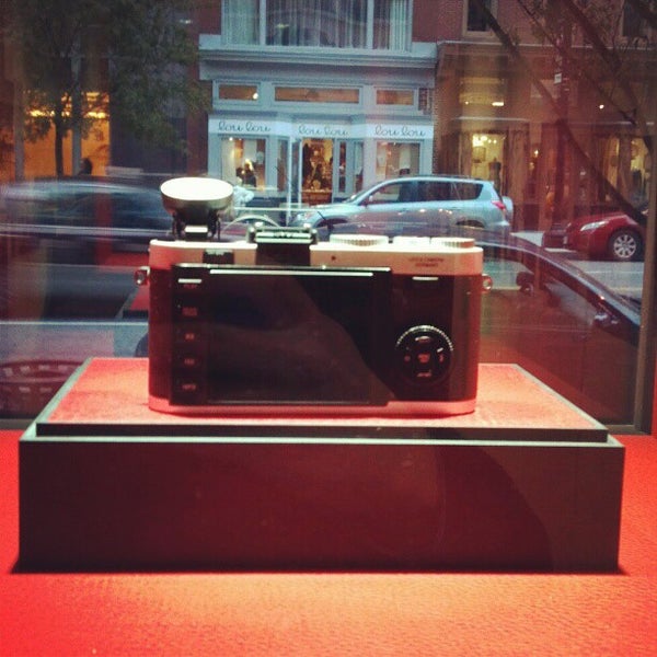 Photo prise au Leica Store par Norel G. le11/3/2012