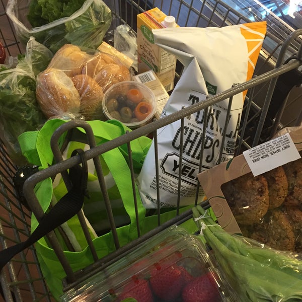 4/12/2015にMaria T.がThe Fresh Marketで撮った写真