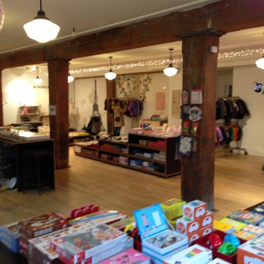 Pomme Children's Clothing Store in DUMBO