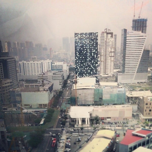 Taguig city. Global place. Global place. Towards the sun rihanna. Global place.