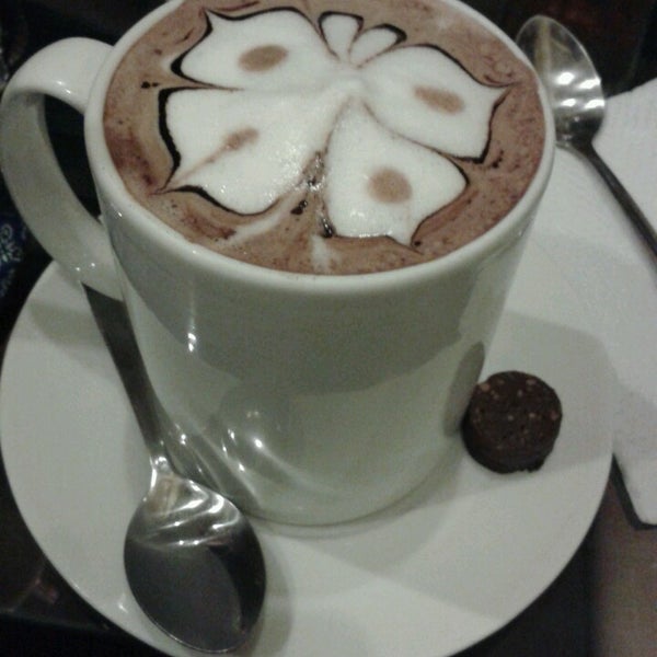 Лотос кофейная гуща. Лотос кофейной. Лотос кофейная гуща. Лотос кофейной. Кофе черный лотос.