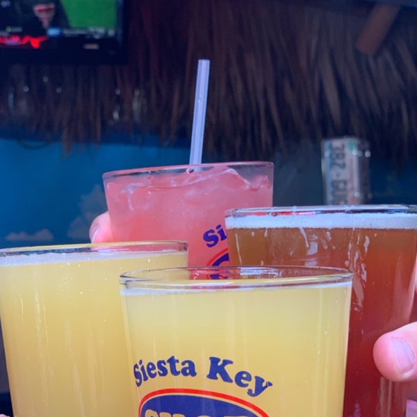 Das Foto wurde bei Siesta Key Oyster Bar von Cristy am 6/15/2019 aufgenommen