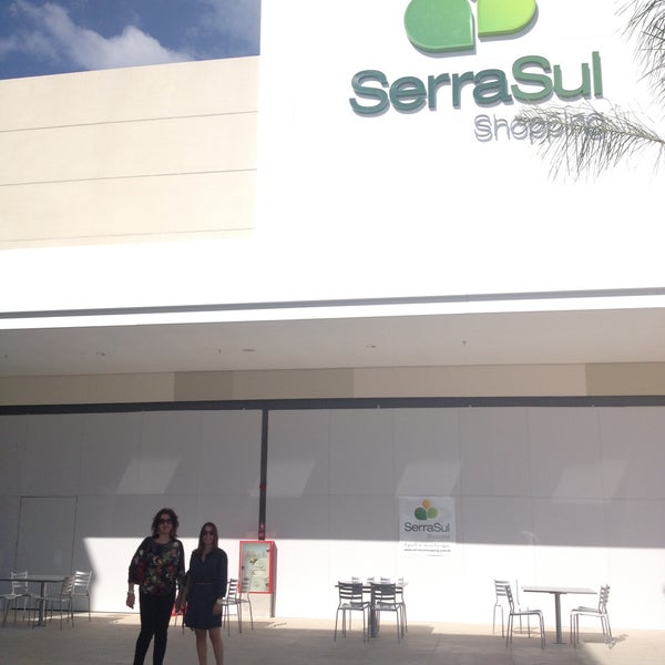 Foto diambil di SerraSul Shopping oleh Davi R. pada 4/20/2013