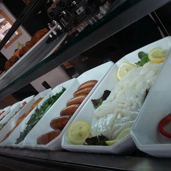 3/2/2013 tarihinde Pilar R.ziyaretçi tarafından Restaurante Galaica'de çekilen fotoğraf
