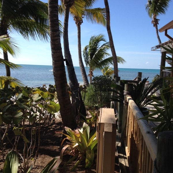 Foto tomada en Little Palm Island Resort &amp; Spa  por Catherine T. el 12/4/2013