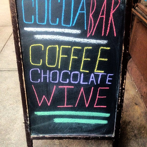 รูปภาพถ่ายที่ Cocoa Bar โดย Diane B. เมื่อ 2/6/2013