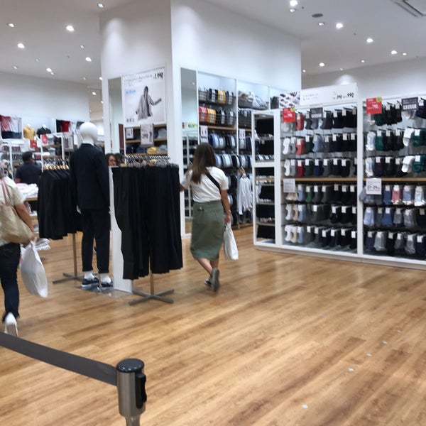 ユニクロ Clothing Store In 島尻郡