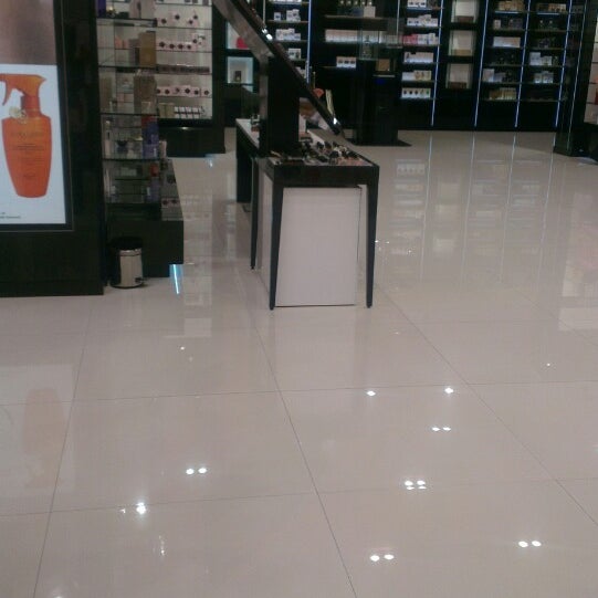 Магазин ideal в баку. Магазин ideal в баку. Ideal ideal баку одноклассники. Ideal ideal баку одноклассники. Магазины косметики в баку.