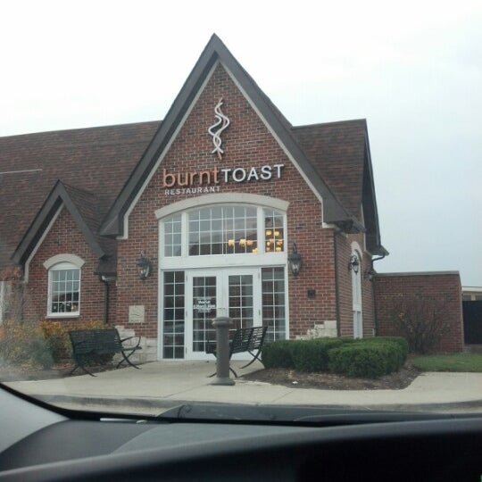 Burnt Toast Restaurante americano en Elgin