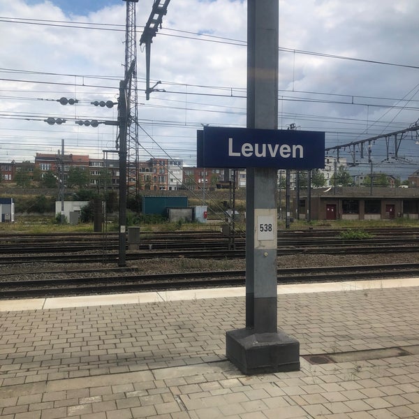Foto tirada no(a) Station Leuven por Michal K. em 7/29/2023