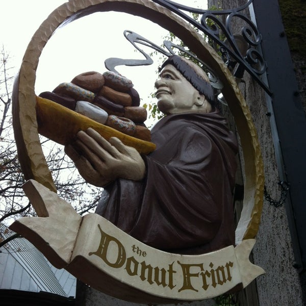 รูปภาพถ่ายที่ Donut Friar โดย Greg S. เมื่อ 4/4/2013
