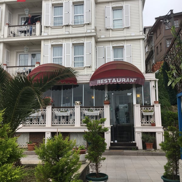 Foto diambil di Trilyalı Otel oleh ⓜⓔⓡ/ⓟⓔⓡ ❂ pada 4/18/2018