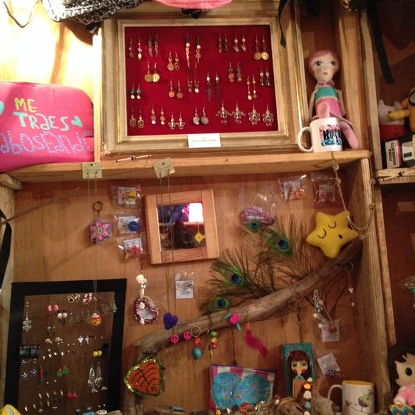 zero18 store Clothing Store in Roma Norte