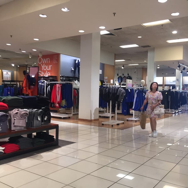 Macy's Outlet Store in Hayward