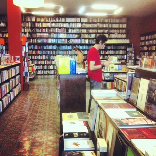 2/10/2013にAlejo M.がLibrería El Virreyで撮った写真