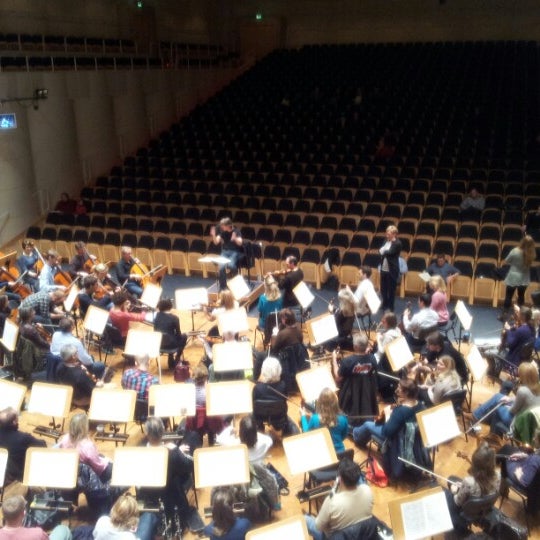 Das Foto wurde bei Konzerthaus Dortmund von Carlos M. am 10/31/2012 aufgenommen