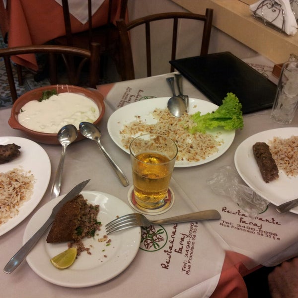 Foto diambil di Restaurante Faraj oleh Rachel G. pada 11/30/2014