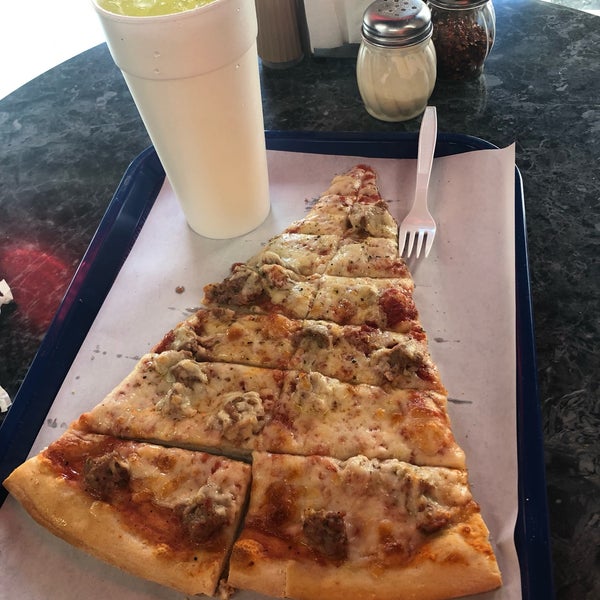 Photo taken at Primos Chicago Pizza Pasta and Subs by Ben T. on 5/30/2019