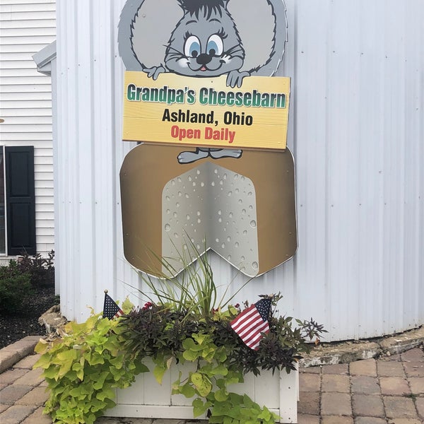 Photo taken at Grandpa&#39;s CheeseBarn by Jessica S. on 9/10/2020