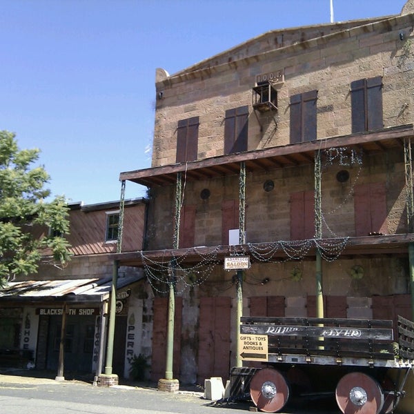 Town of Mokelumne Hill Town in Mokelumne Hill