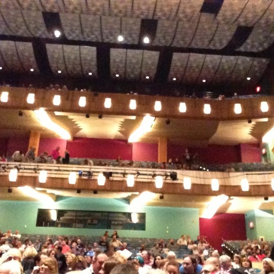 10/21/2012にEd M.がSouthern Kentucky Performing Arts Center (SKyPAC)で撮った写真
